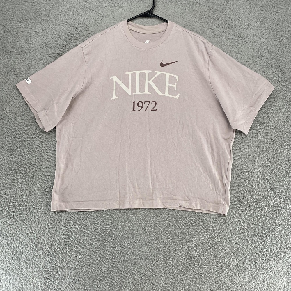 Nike Boxy Shirt Womens XL Logo Graphic Tee The Nike Tee Loose Fit Relaxed Lilac